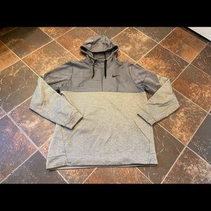 Men’s Nike sweatshirt size extra large